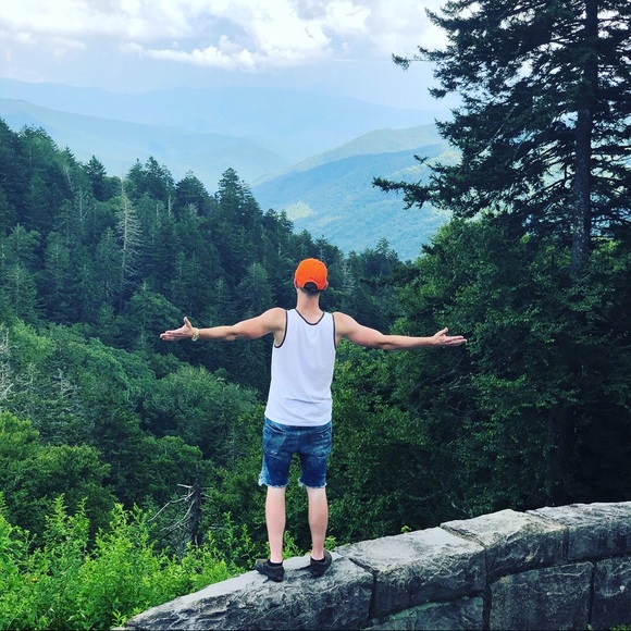 Meet your Posher, Josh - Picture 5 of 6